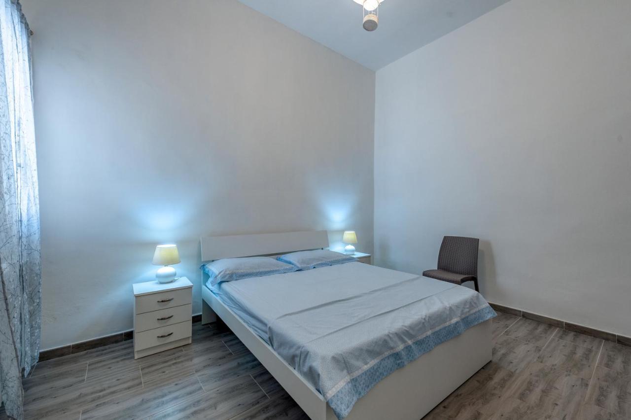 Casa Vacanze Petra Squinzano Exterior foto